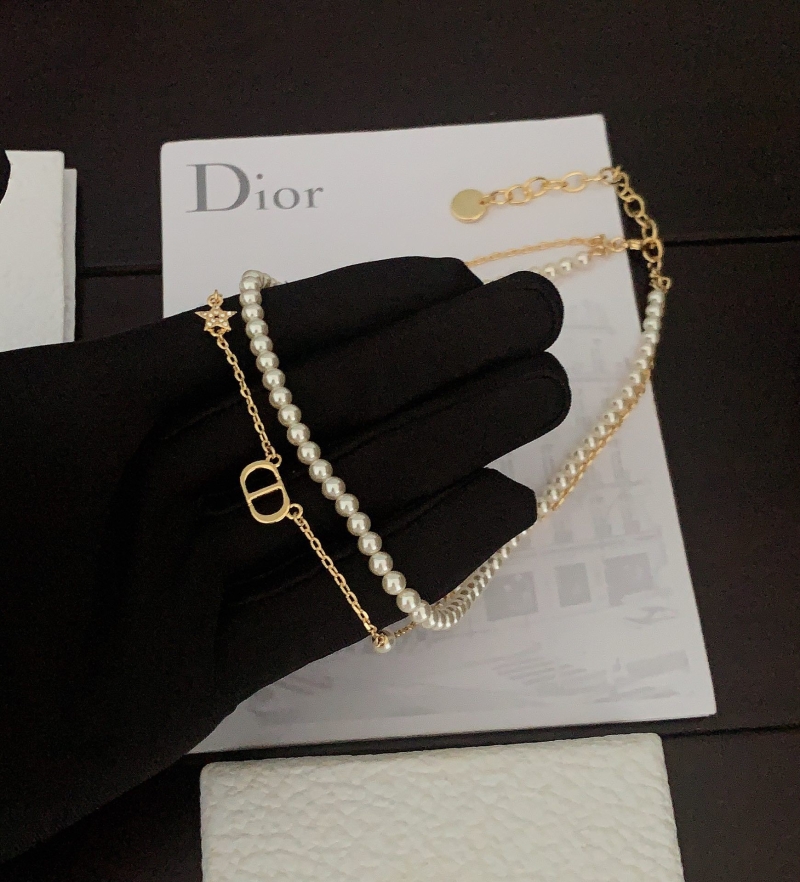 chr1st1an D10r necklaces